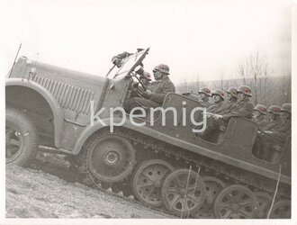 Aufnahme von Angehörigen der Luftwaffe in einem...