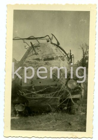 Aufnahme eines Panzerspähwagen Sd.Kfz 221, Maße 6 x 9 cm