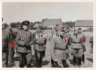 Presseaufnahme von Führern des RAD und Offizieren der Bulgarischen Arrmee, Maße 13  x 18 cm