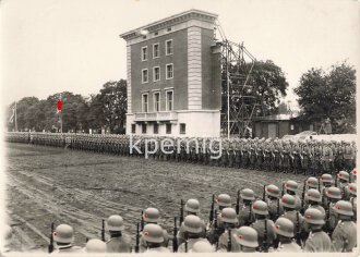 Presseaufnahme der Ehrenformation des Infanterie Regiment...