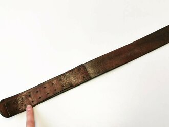 Koppelriemen Luftwaffe mit Aluminiumgegenhalt, ungeschwärztes Kammerstück, Gesamtlänge 91cm