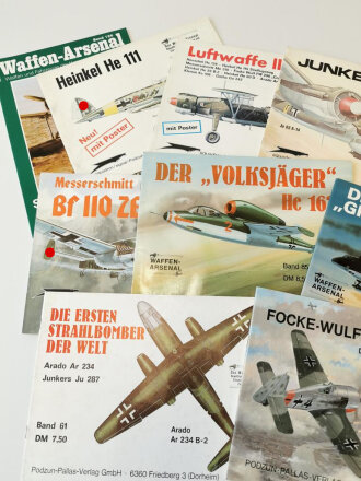10 Ausgaben "Waffen Arsenal" zum Thema Flugzeug, alle leicht gebraucht