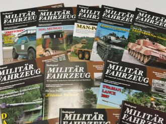 12 Ausgaben "Tankograd Militär Fahrzeug",  alle leicht gebraucht