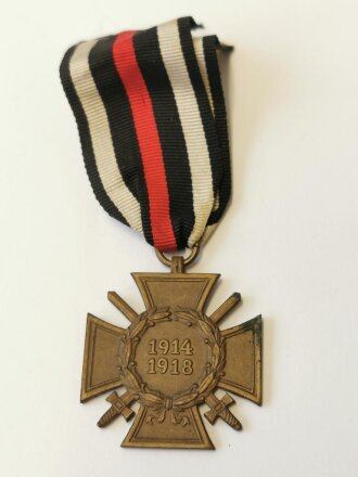 Ehrenkreuz für Frontkämpfer am Band, dazu die Verleihungsurkunde