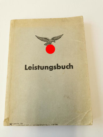 Luftwaffe, Leistungsbuch und Flugbuch eines Angehörigen im Kampfgeschwader 100