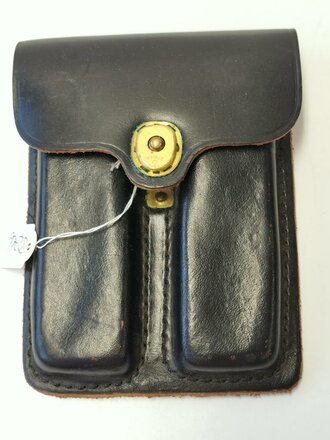 U.S. 1977 dated magazine pouch,  leather , Military police