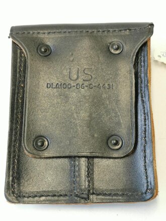 U.S. 1986 dated magazine pouch,  leather , Military police