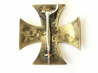 Eisernes Kreuz 1. Klasse 1914, nicht magnetisch, leicht gewölbt,