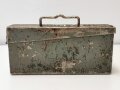 Gurtkasten aus Aluminium für MG34/42 der Wehrmacht datiert 1939, Originallack ?