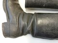 Paar Stiefel für Unteroffiziere der Wehrmacht, ungereinigtes Paar, Sohlenlänge 30cm