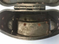 Preßstoffbehälter zum Dienstglas 6x30 der Wehrmacht. Guter Zustand
