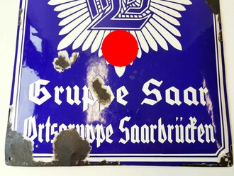 Emailleschild Reichsluftschutzbund Gruppe Saar, Ortsgruppe Saarbrücken. Maße 50 x 64cm, das Hakenkreuz unbeschädigt