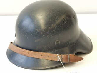 Luftschutz Stahlhelm , einteiliges Stück, Originallack, hatte nie ein Abzeichen