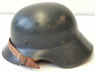 Luftschutz Stahlhelm , einteiliges Stück, Originallack, hatte nie ein Abzeichen