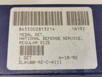 Medal set, National Defense Service, Regular size. Dated 92, Unused, cardboard box defect,1 piece