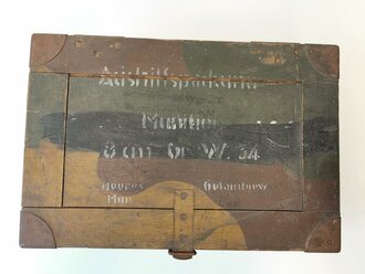 "Aushilfspackung Munition 8cm Granatwerfer 34. Original tarnlackiertes Stück von 1934, zum Ende des Krieges nochmals genutzt