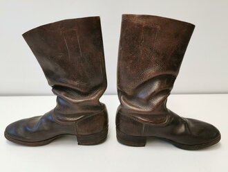 Paar Stiefel für Mannschaften der Wehrmacht, ungeschwärztes Paar, hatte nie eine Benagelung. Sohlenlänge 29cm