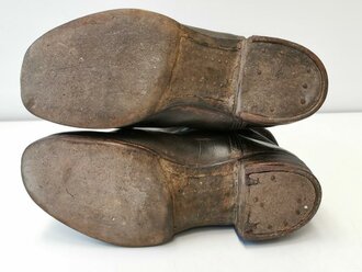 Paar Stiefel für Mannschaften der Wehrmacht, ungeschwärztes Paar, hatte nie eine Benagelung. Sohlenlänge 29cm