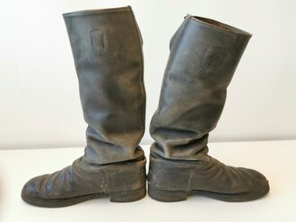 Paar Stiefel für Offiziere der Wehrmacht, Sohlenlänge 30cm. Stark getragenes, ungereinigtes Paar