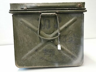 Dokumentenkiste Wehrmacht aus Metall. Originallack, 34 x 40 x 75cm