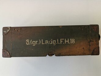 Transportkasten " 6.(gr.) Ladg.l.F.H.18"  datiert 1937. Originale Tarnbemalung