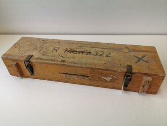 Transportkasten für 2 Raketen für die Raketenpanzerbüchse 54 ( Panzerschreck ) " R.Mun 4322" Ungereinigtes Stück, Packzettel von 1944