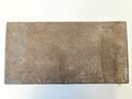 Transportkasten aus Metall Wehrmacht, für 2 Stück 20mm Flak Magazine, Originallack, ungereinigtes Stück