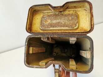 Transportkasten aus Metall Wehrmacht, für 2 Patronen, Originallack