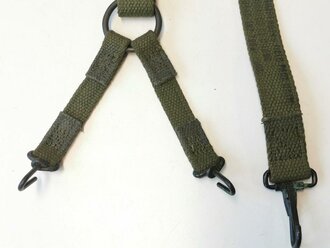 U.S. Marine Corps, Pair of suspenders, dated 68, unused, storage wear, 1 pair