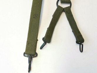 U.S. Marine Corps, Pair of suspenders, dated 68, unused, storage wear, 1 pair