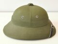 North Vietnamese Army / Viet Cong sun helmet, Vietnam war era, very good condition