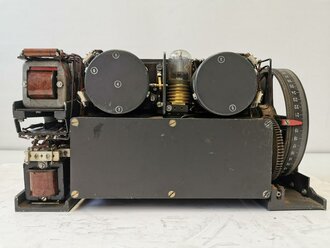 Luftwaffe Flugzeugempfänger E2a  von Telefunken, Ln 26597-1 (  für FuG IIIaU ) Alt überlackiertes Stück, Funktion nicht geprüft