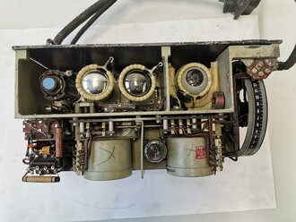 Luftwaffe Flugzeugempfänger E2a  von Telefunken, Ln 26597-1 (  für FuG IIIaU ) Frontplatte wohl alt überlackiert, Typenschild neuzeitlich, Funktion nicht geprüft