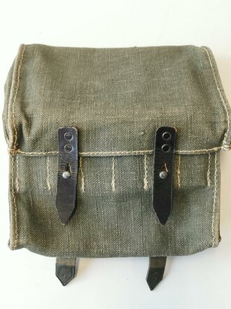 Tasche für Signalpatronen zur Leuchtpistole 42 der Wehrmacht. Sehr guter Zustand, datiert 1942