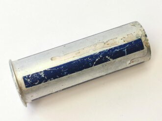 Rauchspurpatrone blau, Abgeschossene, leere Aluminiumhülse datiert 1943