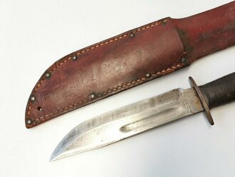 U.S. WWII "PAL" fighting knife RH36 with leather scabbard