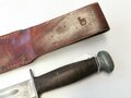 U.S. WWII "PAL" fighting knife RH36 with leather scabbard