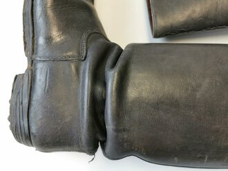 Paar Stiefel für Offiziere der Wehrmacht, ungereinigtes Paar, Sohlenlänge 30cm