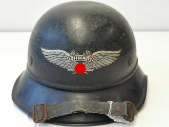 Stahlhelm Luftschutz, ungereinigtes Stück in gutem...