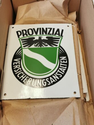 Emailleschild "Provinzial Versicherungsanstalten" Maße 12,5 x 15,5cm. Sie erhalten 1 neuwertiges Stück ( alle mit leichten Randfehlern) aus der originalen Umverpackung