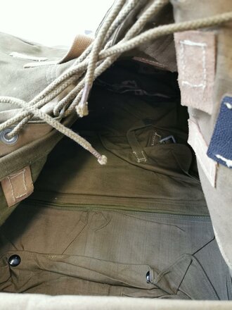 Luftwaffe, Kleidersack für fliegendes Personal. Wohl ungebrauchtes Stück mit Reichsbetriebsnummer