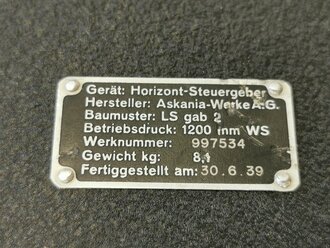 Askania Horizont Steuergeber, Baumuster LS gab 2, datiert 1939. Augenscheinlich komplett und in gutem Zustand, Funktion nicht geprüft. Die Vorderseitigen Bedienselemente mit niederländischer Beschriftung