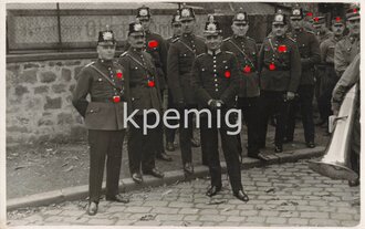 Gruppenaufnahme von Angehörigen der Polizei und SA in  Frankfurt, maße 9 x14cm