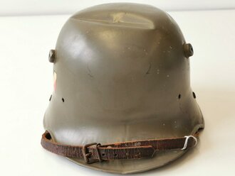 Reichswehr, Stahlhelmglocke für eine Kinderuniform. Originallack, der Adlerschild entfernt