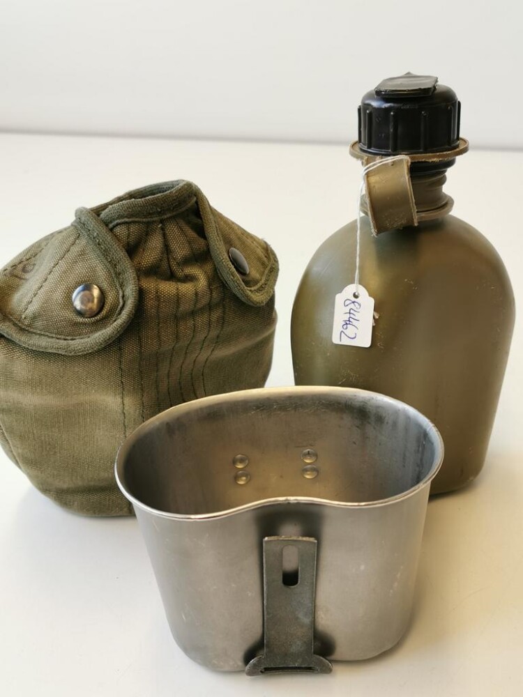 U.S. Canteen , bottle dated 1966, good condition, 70,00