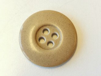 Wehrmacht, Uniformknopf aus Pressmasse beige 23mm , 1 Stück