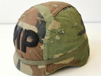 U.S. 1983 dated PASGT Helmet, used, complete. Lieferung...