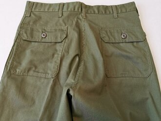 U.S. Utility trousers 2nd pattern, 1960´s till early 70´s, this is the one you´ll see in early Vietnam war pics. Very good condition