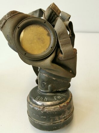 Wehrmacht, Gasmaske in Dose Modell 1938. Originallack,...