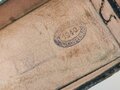 Schnurloser Überträger in Tasche, jeweils datiert 1940 , Funktion nicht geprüft